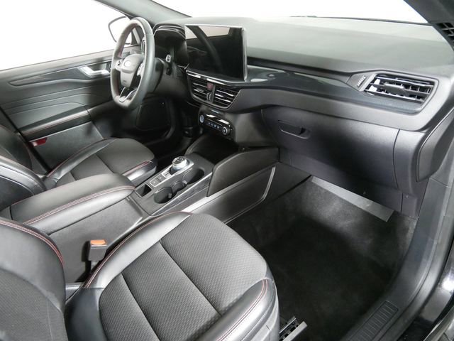 Certified 2024 Ford Escape ST-Line w/ Tech Pack #1 image 11