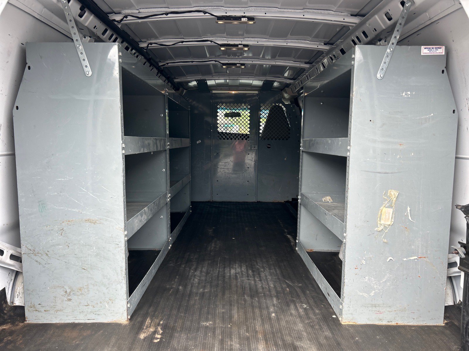 Used 2020 Chevrolet Express 3500 Extended RWD image 11