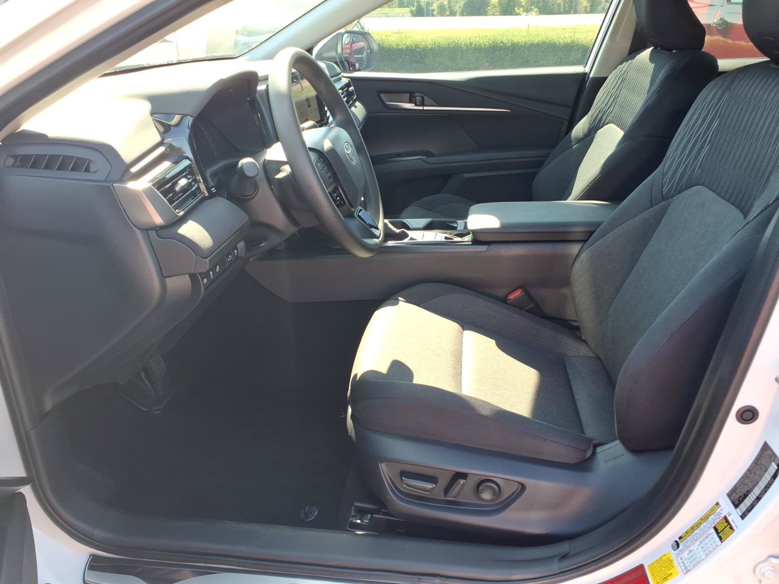 Used 2026 Toyota Camry LE w/ Convenience Package FWD image 20