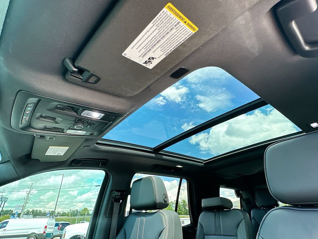 Used 2024 Chevrolet Tahoe RST w/ Luxury Package RWD image 11
