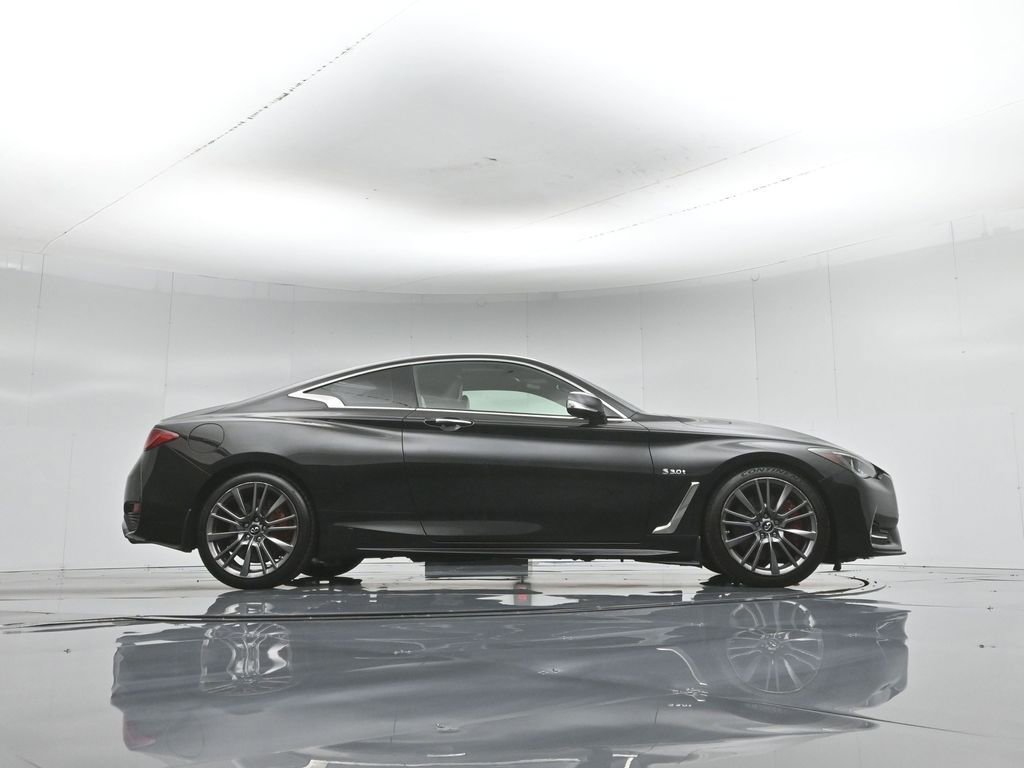Used 2017 INFINITI Q60 Red Sport 400 RWD image 47