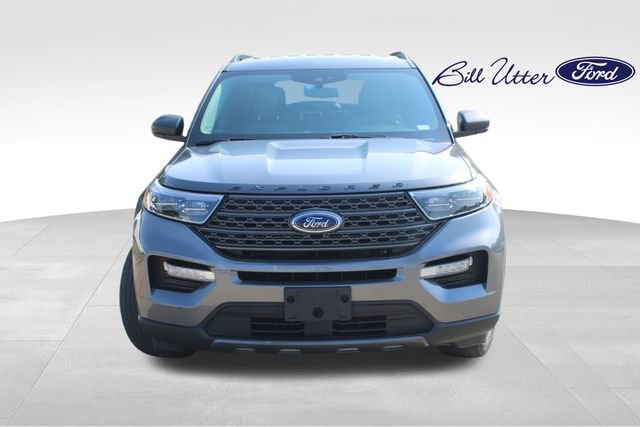 Certified 2021 Ford Explorer XLT w/ Equipment Group 202A RWD image 2