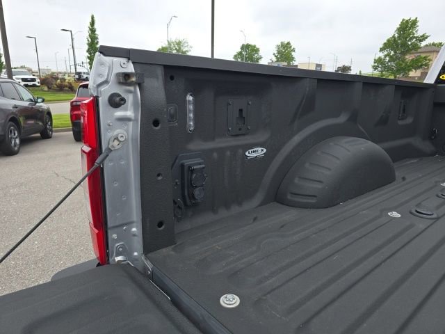 Certified 2021 Ford F350 Lariat w/ Chrome Package AWD/4WD image 17