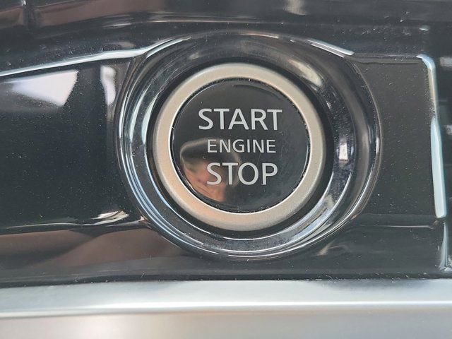 Used 2023 Nissan Pathfinder SV image 30