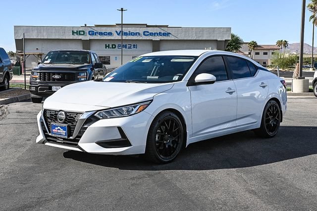 Used 2021 Nissan Sentra SV FWD image 3
