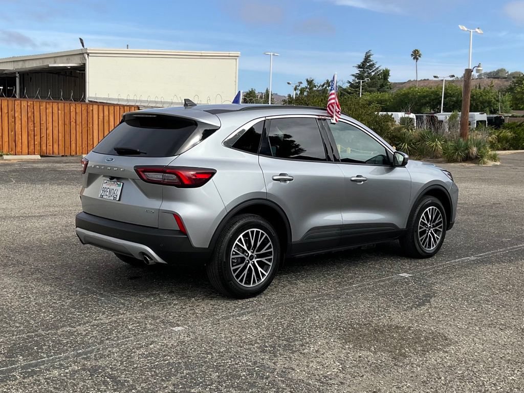 Certified 2024 Ford Escape SE FWD image 6
