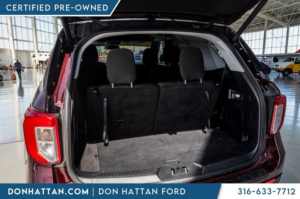 Certified 2022 Ford Explorer XLT w/ Class IV Trailer Tow Package AWD/4WD image 31