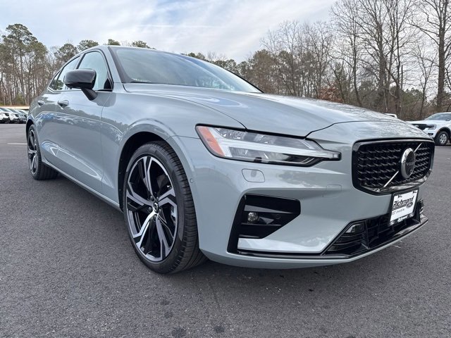 Used 2024 Volvo S60 B5 Ultimate w/ Climate Package image 7