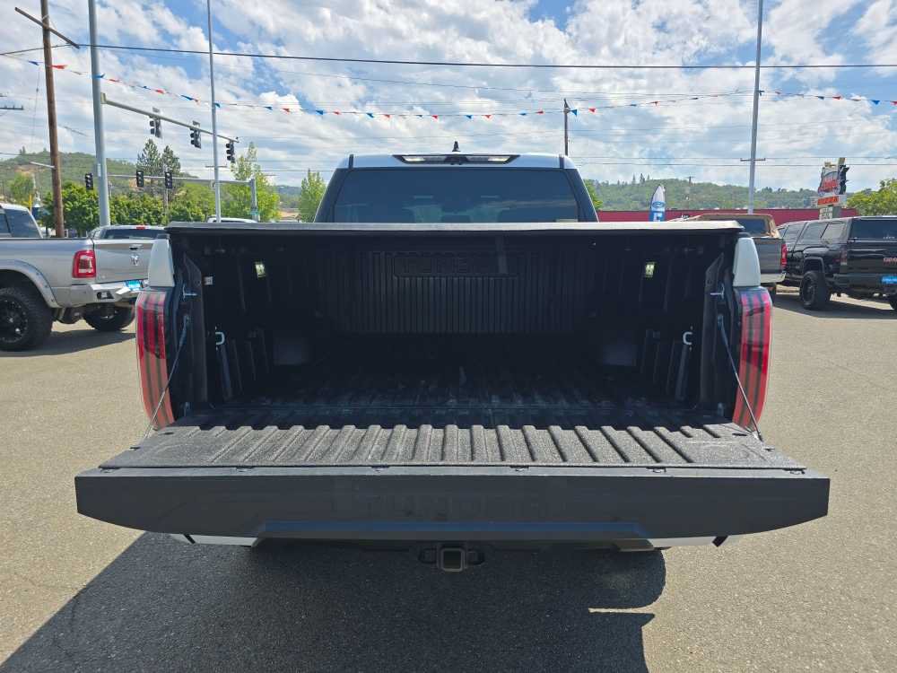 Used 2025 Toyota Tundra Platinum w/ TRD Off-Road Package AWD/4WD image 19