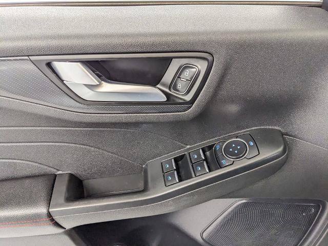 Certified 2024 Ford Escape ST-Line AWD/4WD image 12