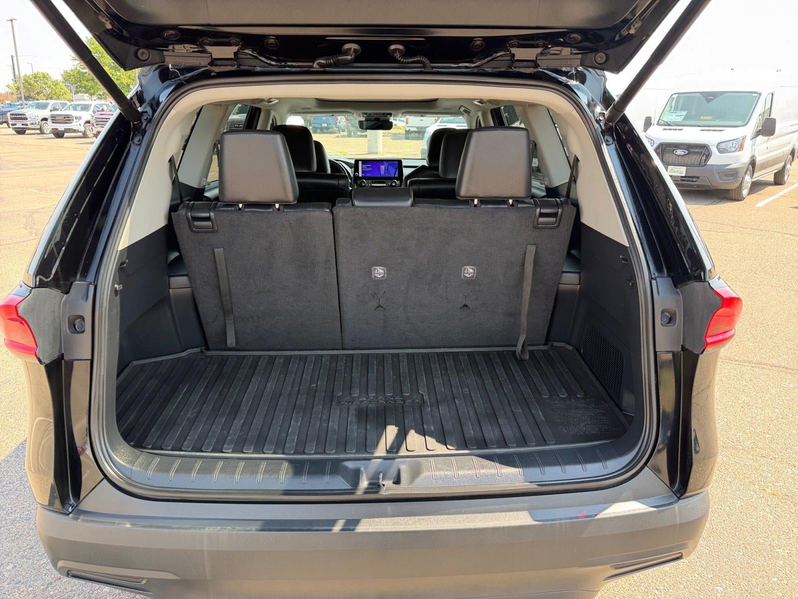 Used 2024 Toyota Grand Highlander AWD image 17