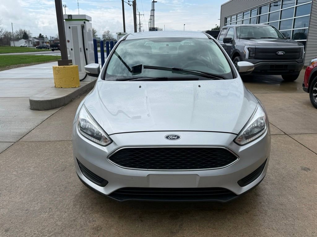 Certified 2017 Ford Focus SE FWD image 9