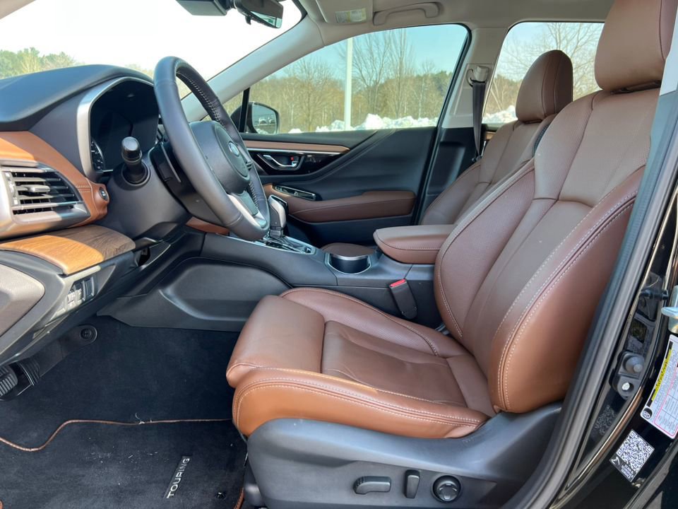 Used 2025 Subaru Outback Touring XT image 8