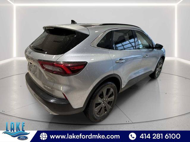 Certified 2024 Ford Escape Platinum AWD/4WD image 7