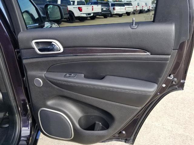 Used 2020 Jeep Grand Cherokee Overland w/ Interior Metal Package AWD/4WD image 16