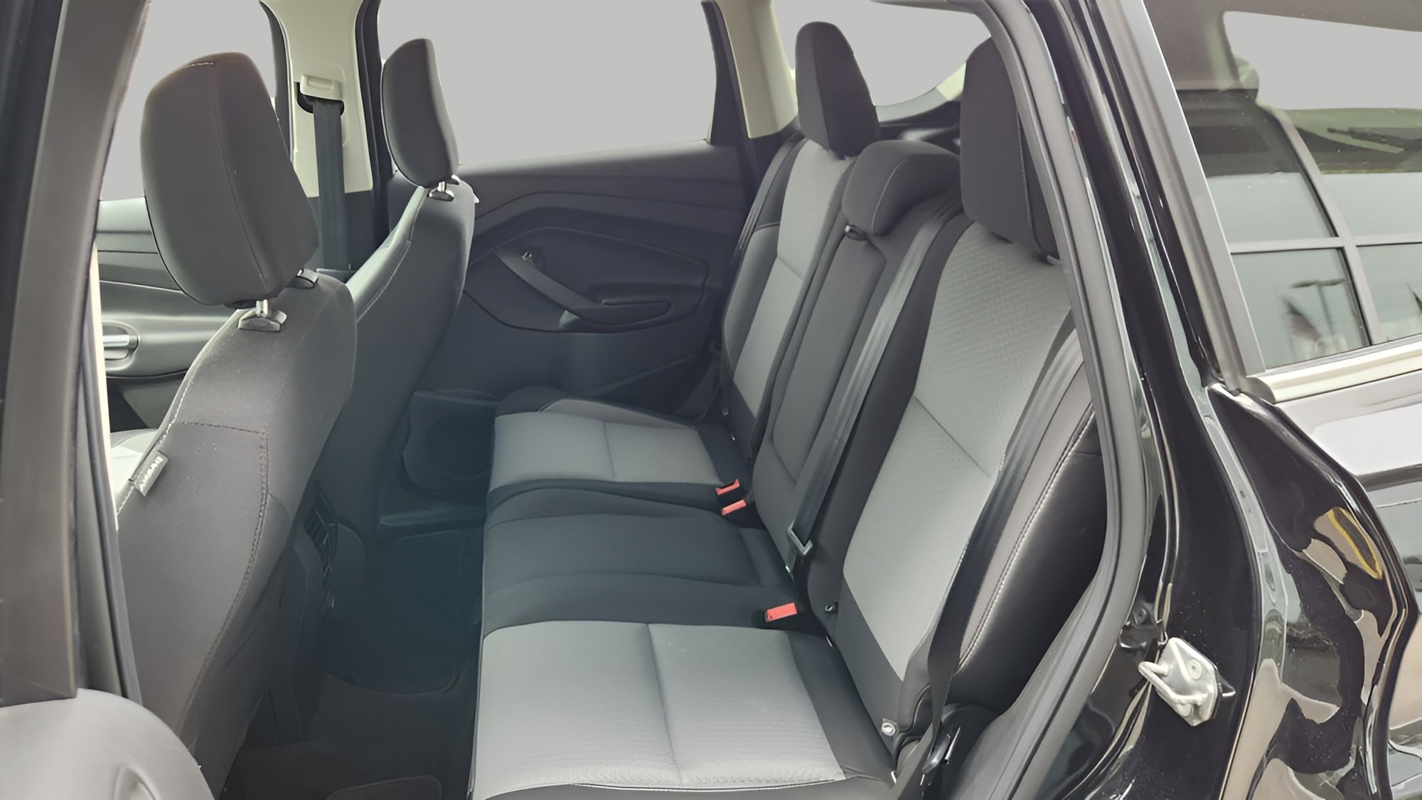 Certified 2019 Ford Escape SE image 12