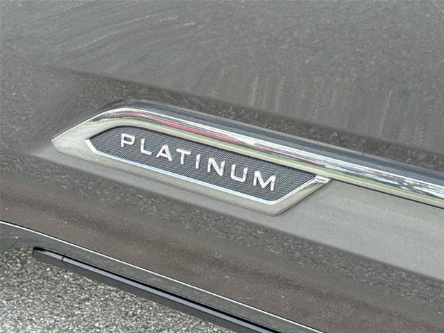 Used 2025 Toyota Tundra Platinum AWD/4WD image 13