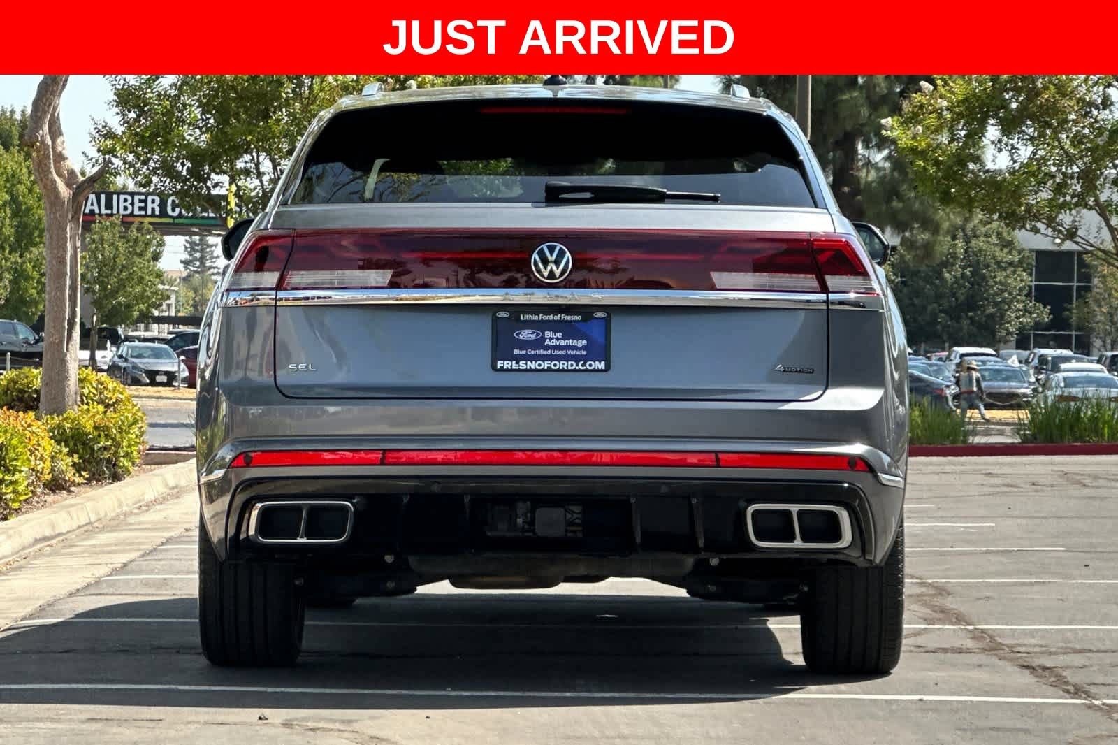 Used 2024 Volkswagen Atlas Cross Sport SEL Premium R-Line AWD/4WD image 8