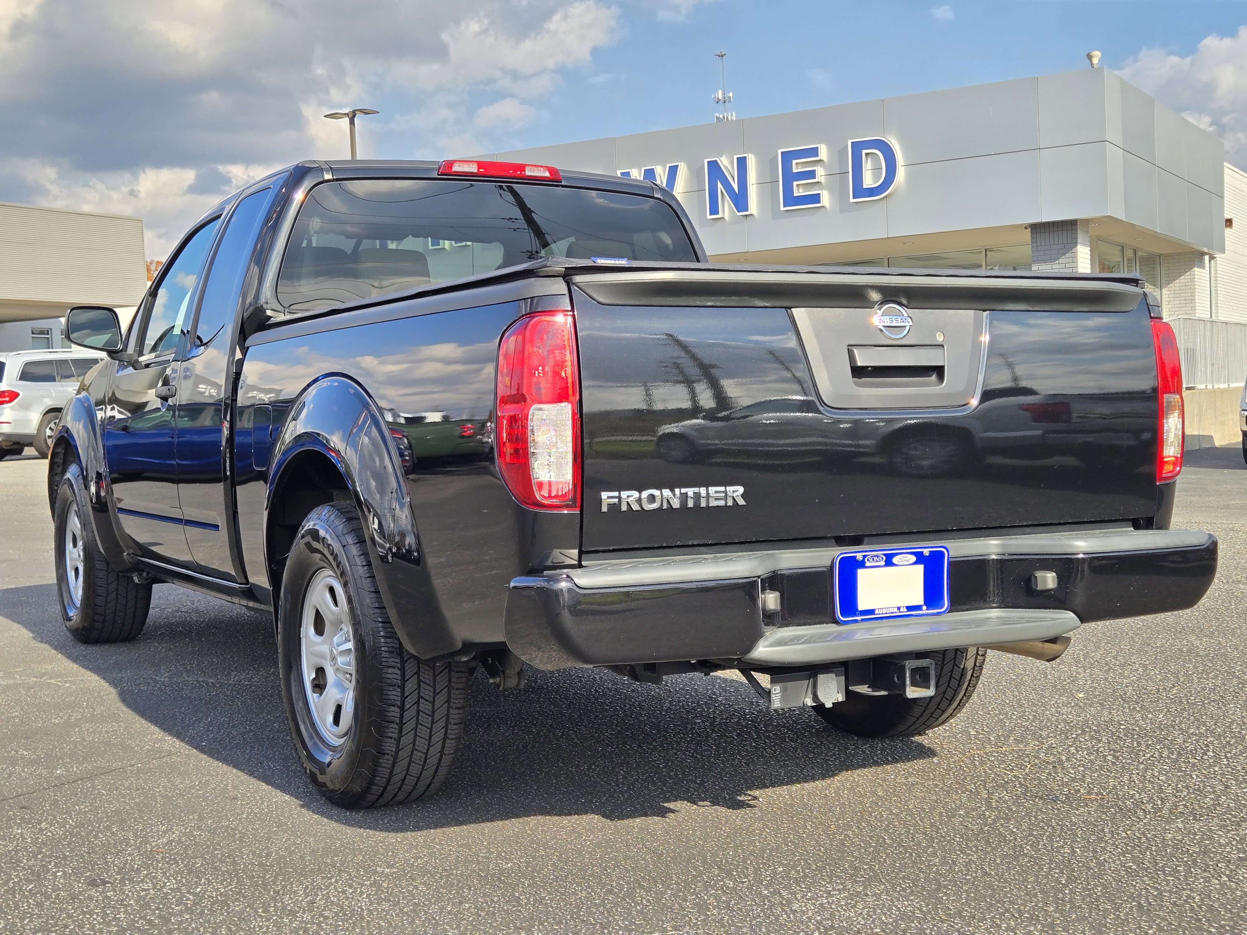 Used 2021 Nissan Frontier S w/ S Utility Package image 10