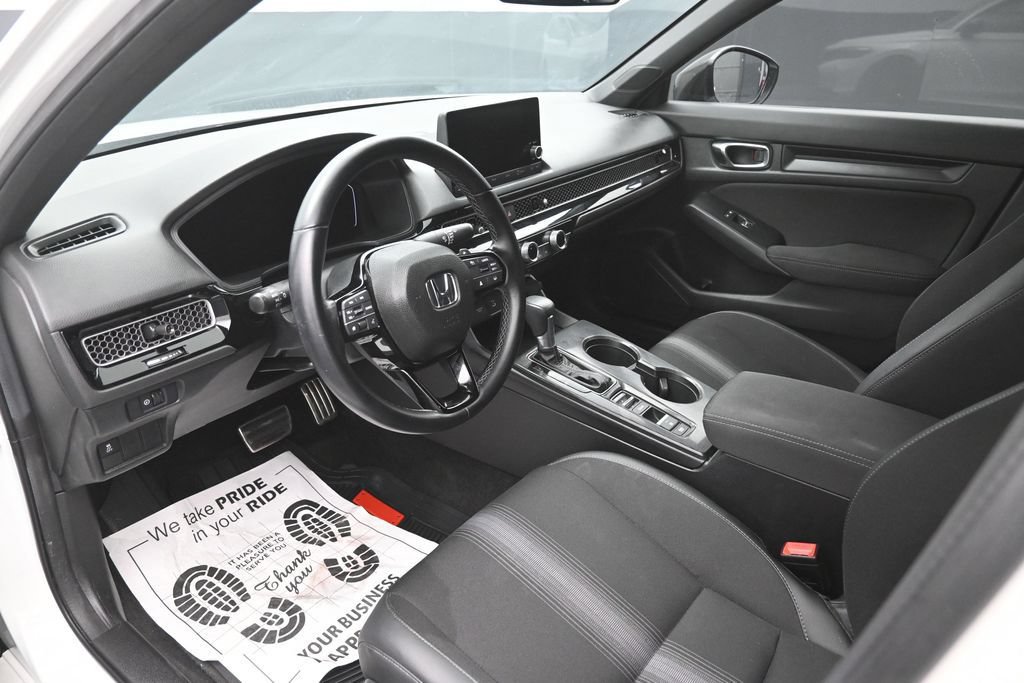 Used 2025 Honda Civic Sport image 19