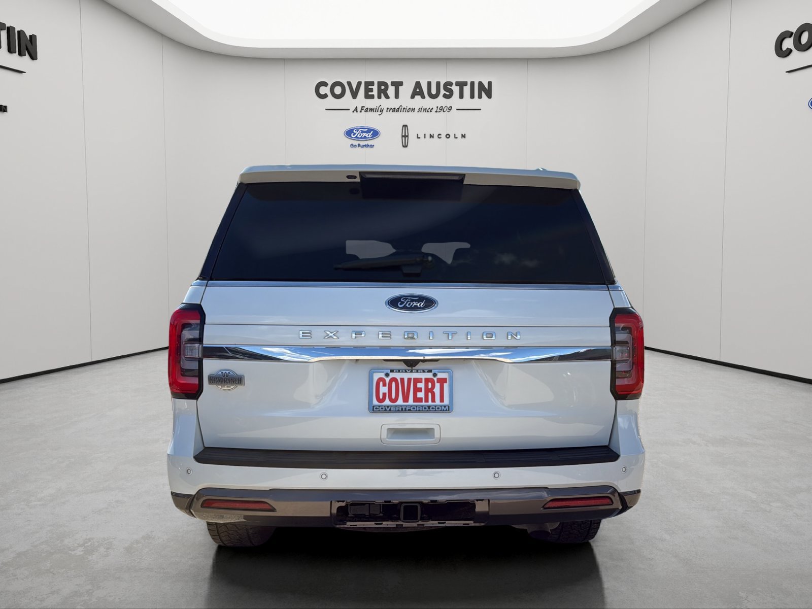 Certified 2024 Ford Expedition King Ranch AWD/4WD image 4