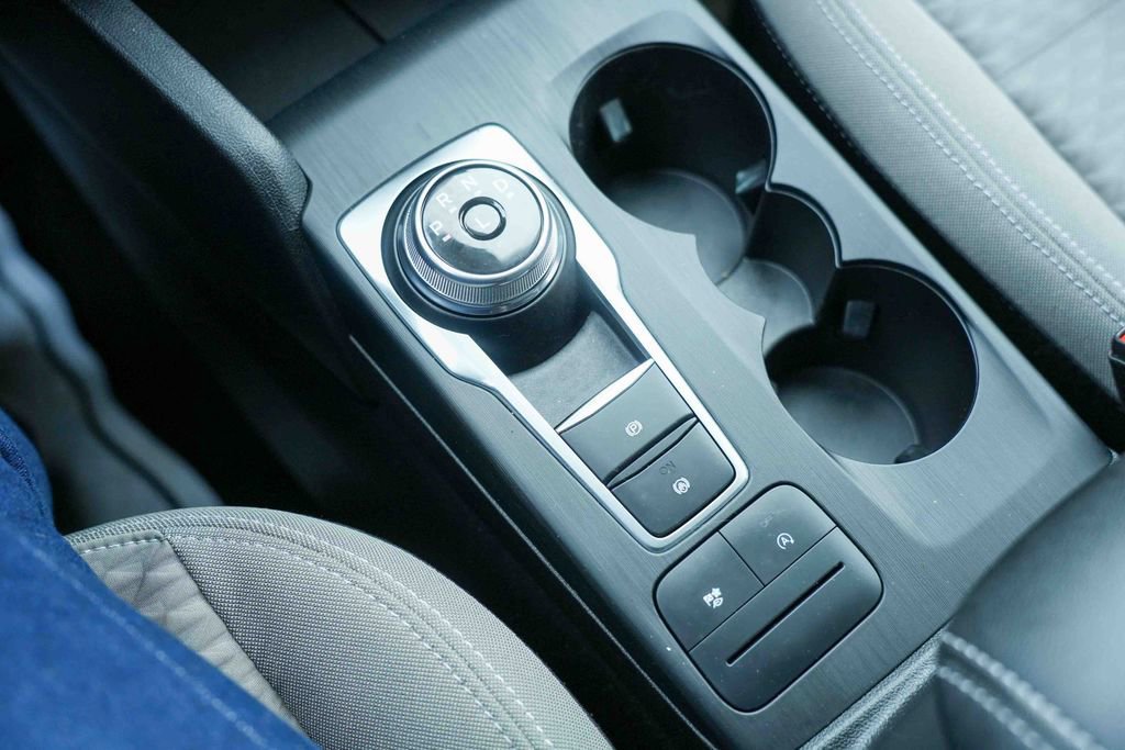 Certified 2022 Ford Escape SE w/ SE Sport Appearance Package image 33