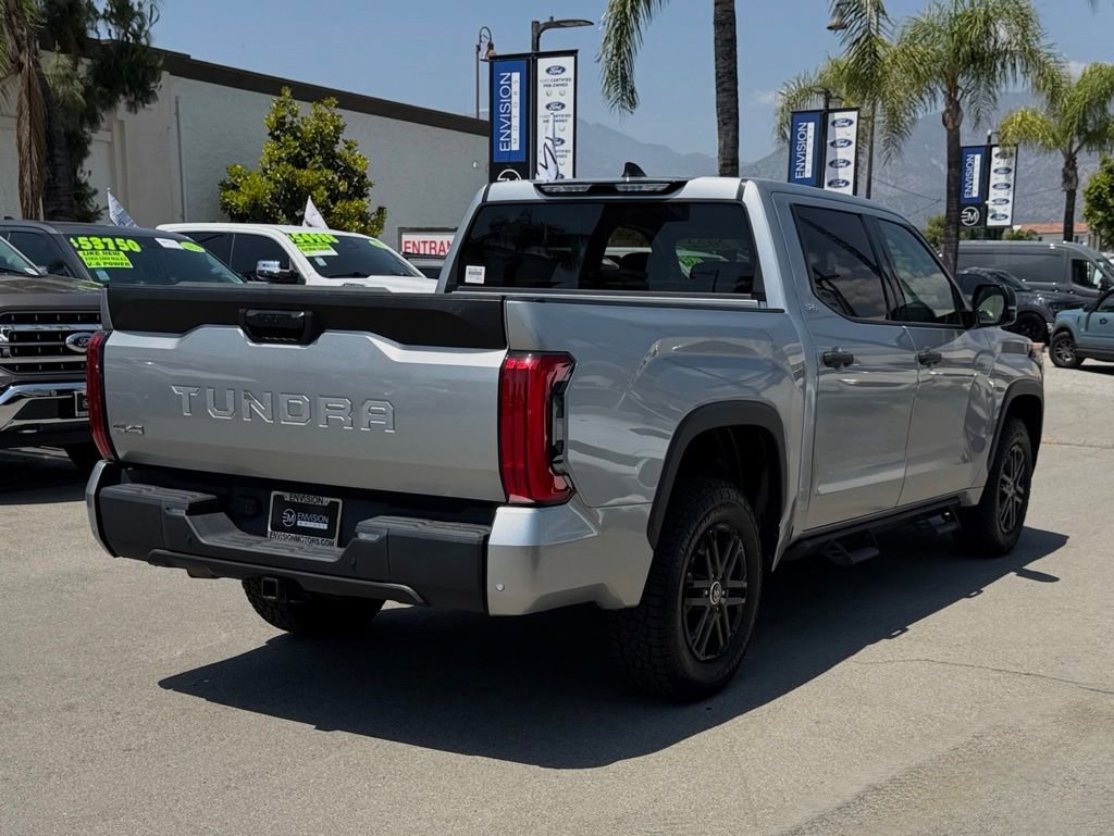 Used 2022 Toyota Tundra SR5 w/ SR5 Convenience Package AWD/4WD image 10