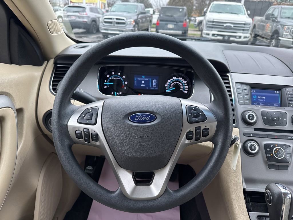 Certified 2018 Ford Taurus SE image 21