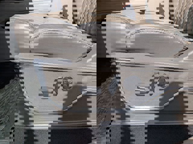 Certified 2025 Ford F350 Platinum w/ Platinum Plus Package image 16