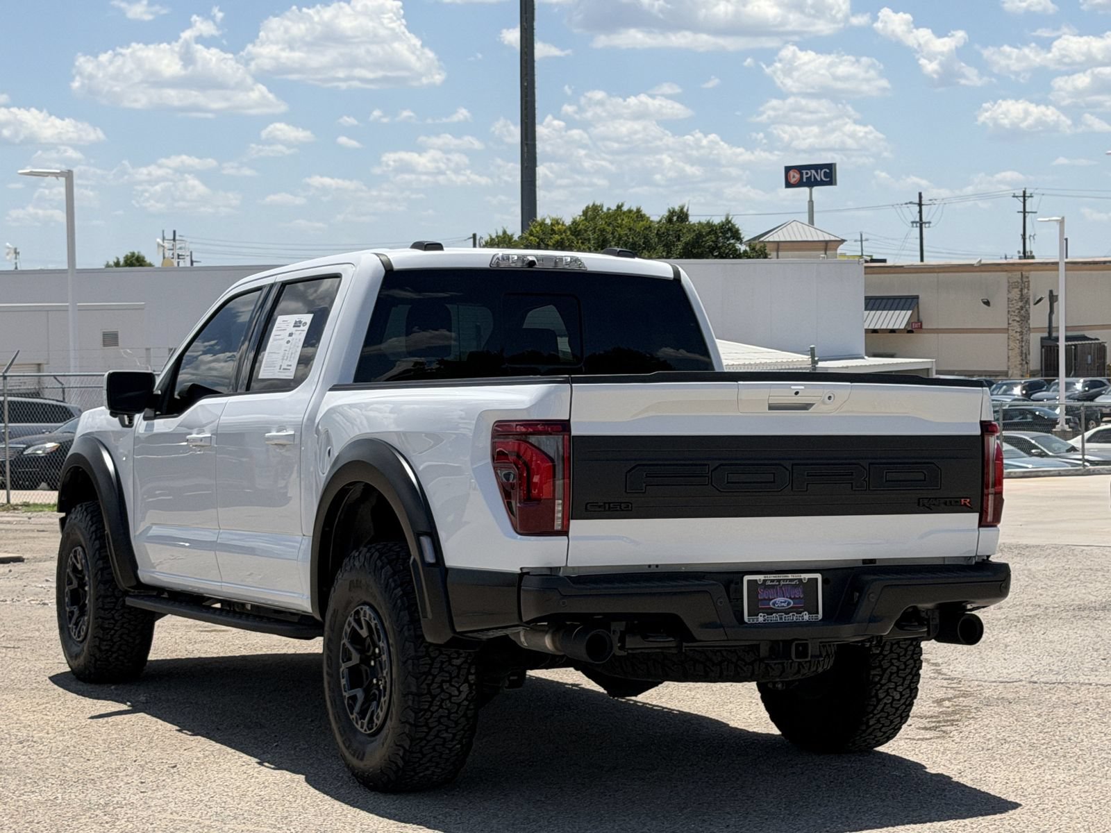 Certified 2025 Ford F150 Raptor w/ Equipment Group 803A Raptor R AWD/4WD image 6