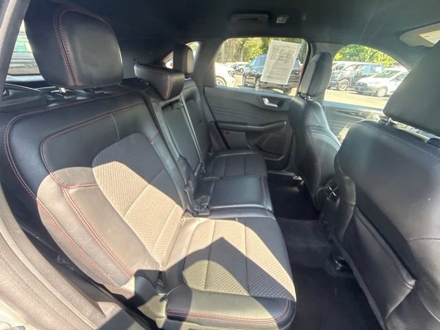 Certified 2023 Ford Escape ST-Line Elite AWD/4WD image 15