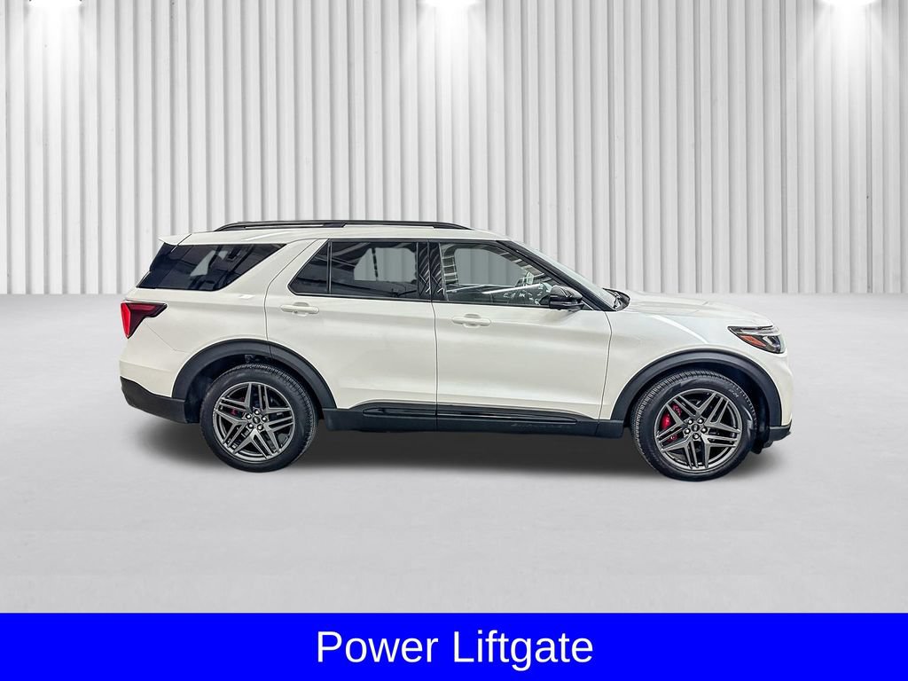 Certified 2025 Ford Explorer ST AWD/4WD image 5