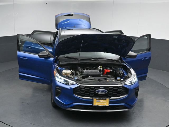 Certified 2023 Ford Escape ST-Line w/ Tech Pack #1 AWD/4WD image 50