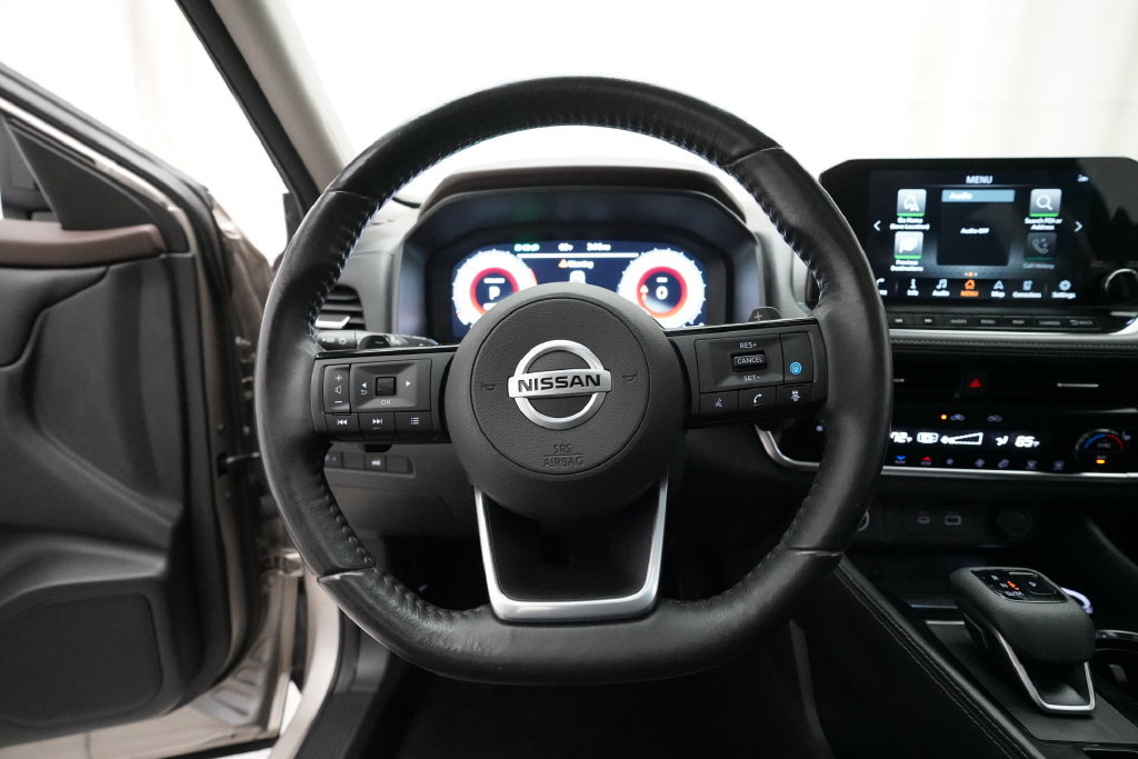 Used 2021 Nissan Rogue Platinum AWD/4WD image 4