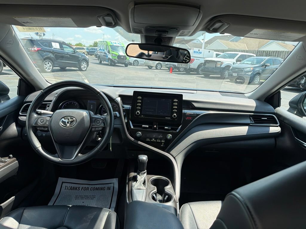 Used 2021 Toyota Camry SE FWD image 18