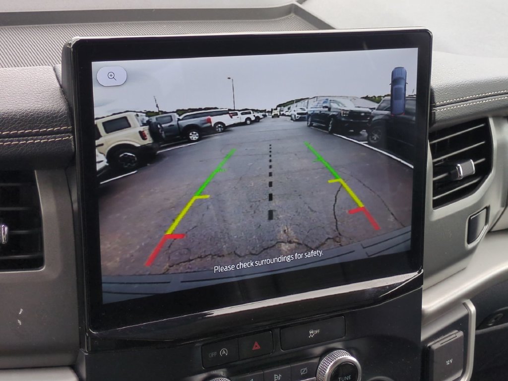 Certified 2024 Ford Expedition XLT RWD image 23