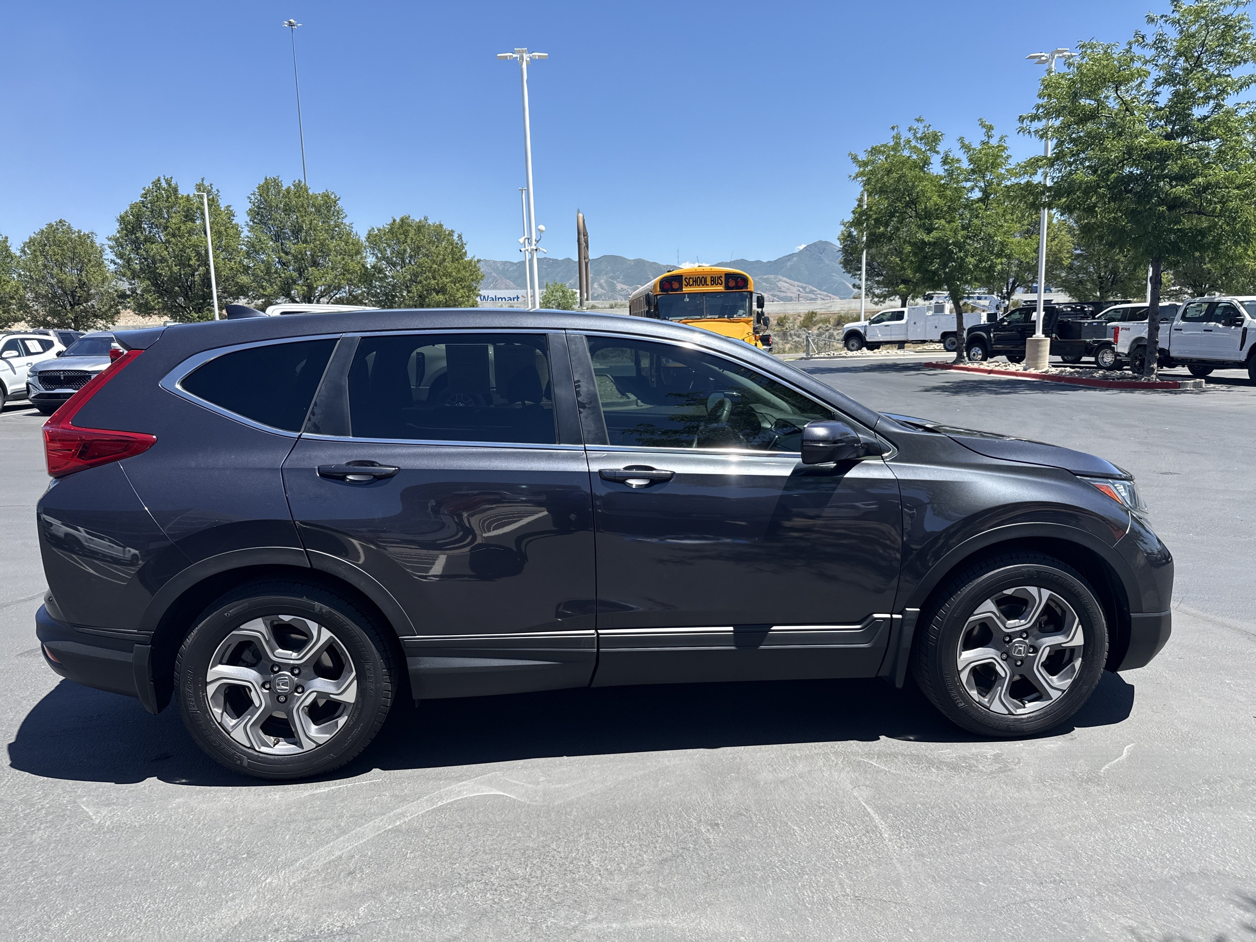 Used 2017 Honda CR-V EX image 6