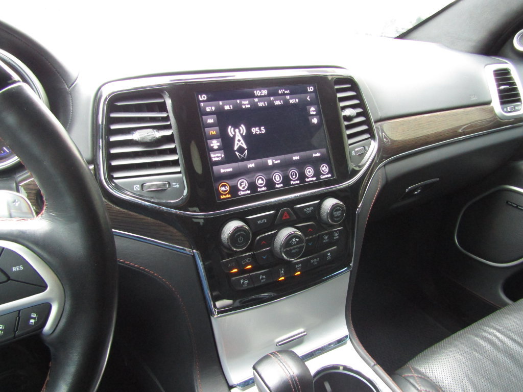 Used 2021 Jeep Grand Cherokee Summit AWD/4WD image 31