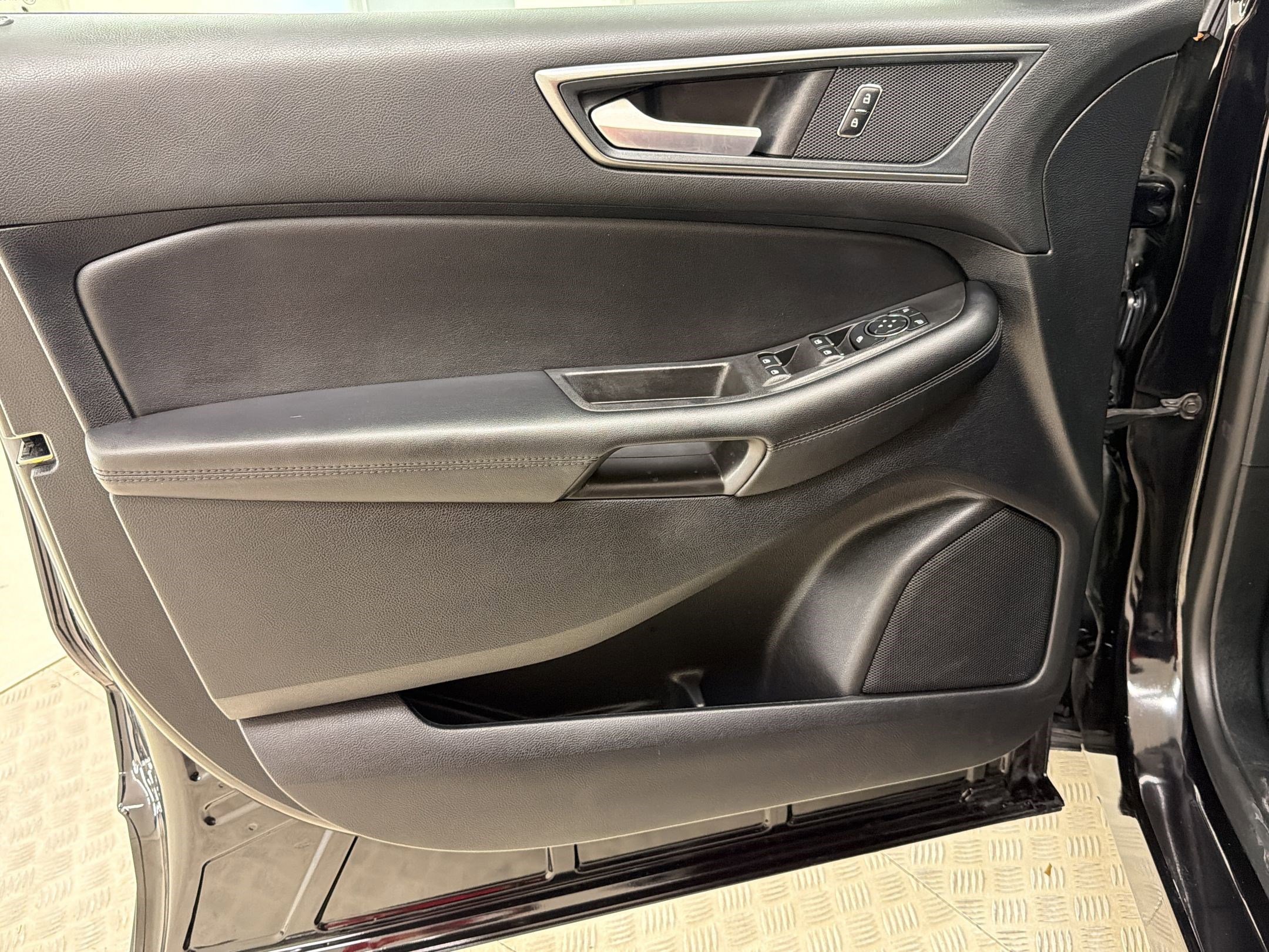 Certified 2024 Ford Edge SE AWD/4WD image 12
