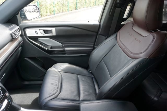 Certified 2023 Ford Explorer Platinum w/ Technology Package AWD/4WD image 38