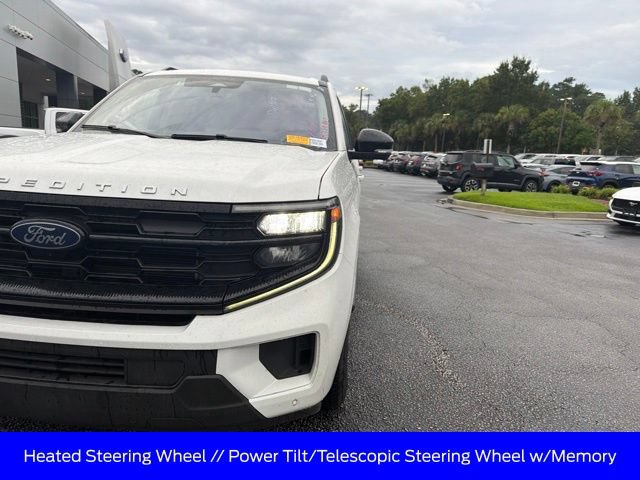 Certified 2025 Ford Expedition Active AWD/4WD image 14