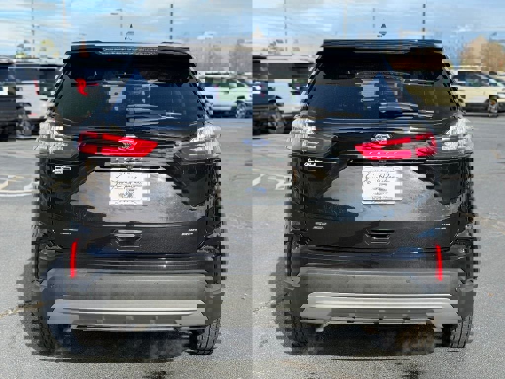 Certified 2024 Ford Edge SEL w/ Convenience Package image 4