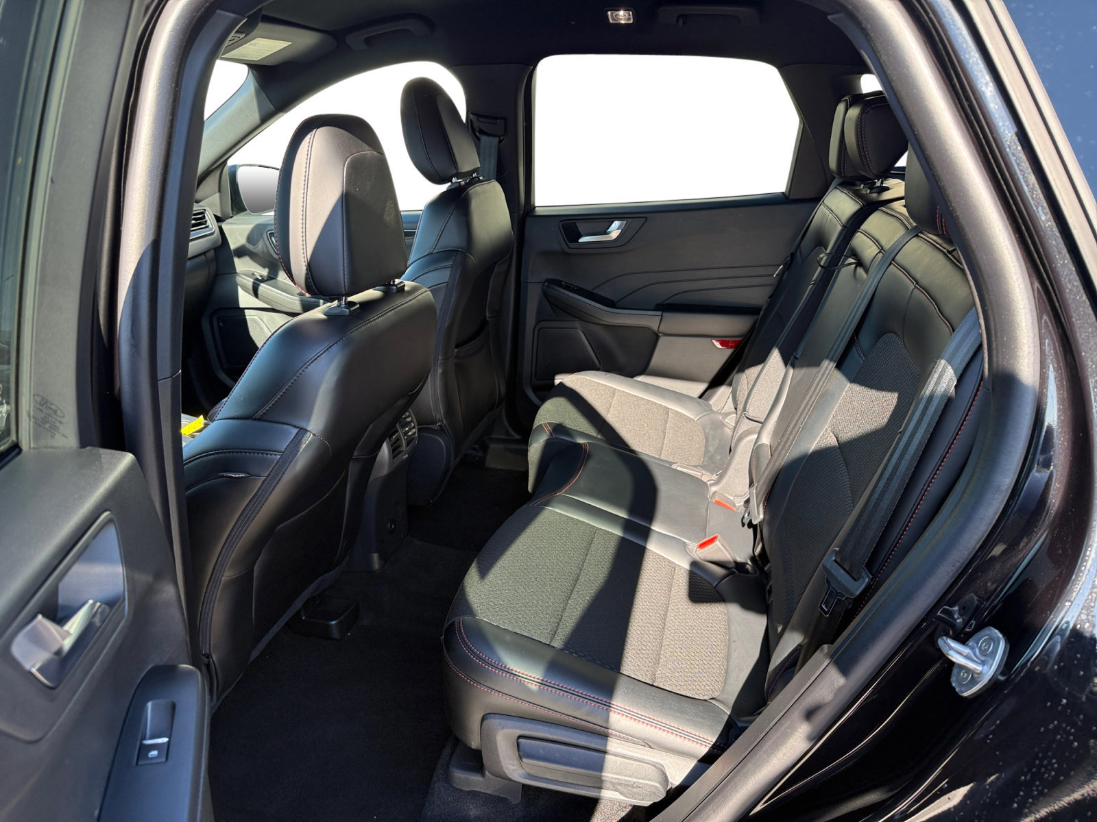 Certified 2025 Ford Escape ST-Line w/ Equipment Group 301A image 16