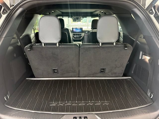 Certified 2025 Ford Explorer ST-Line w/ Premium Package AWD/4WD image 8
