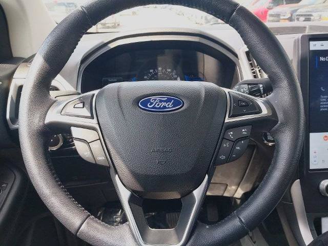 Certified 2023 Ford Edge SEL w/ Convenience Package AWD/4WD image 17