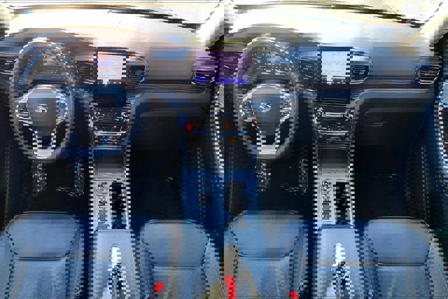 Certified 2021 Ford Explorer Limited w/ Equipment Group 301A image 14