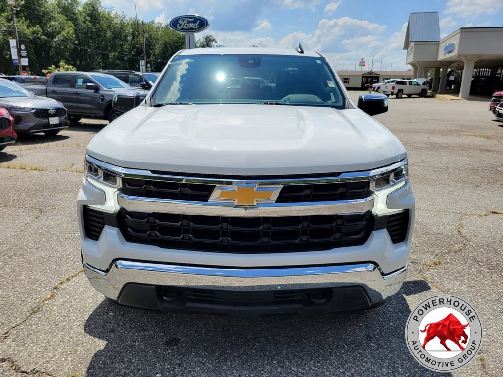 Used 2023 Chevrolet Silverado 1500 LT AWD/4WD image 9
