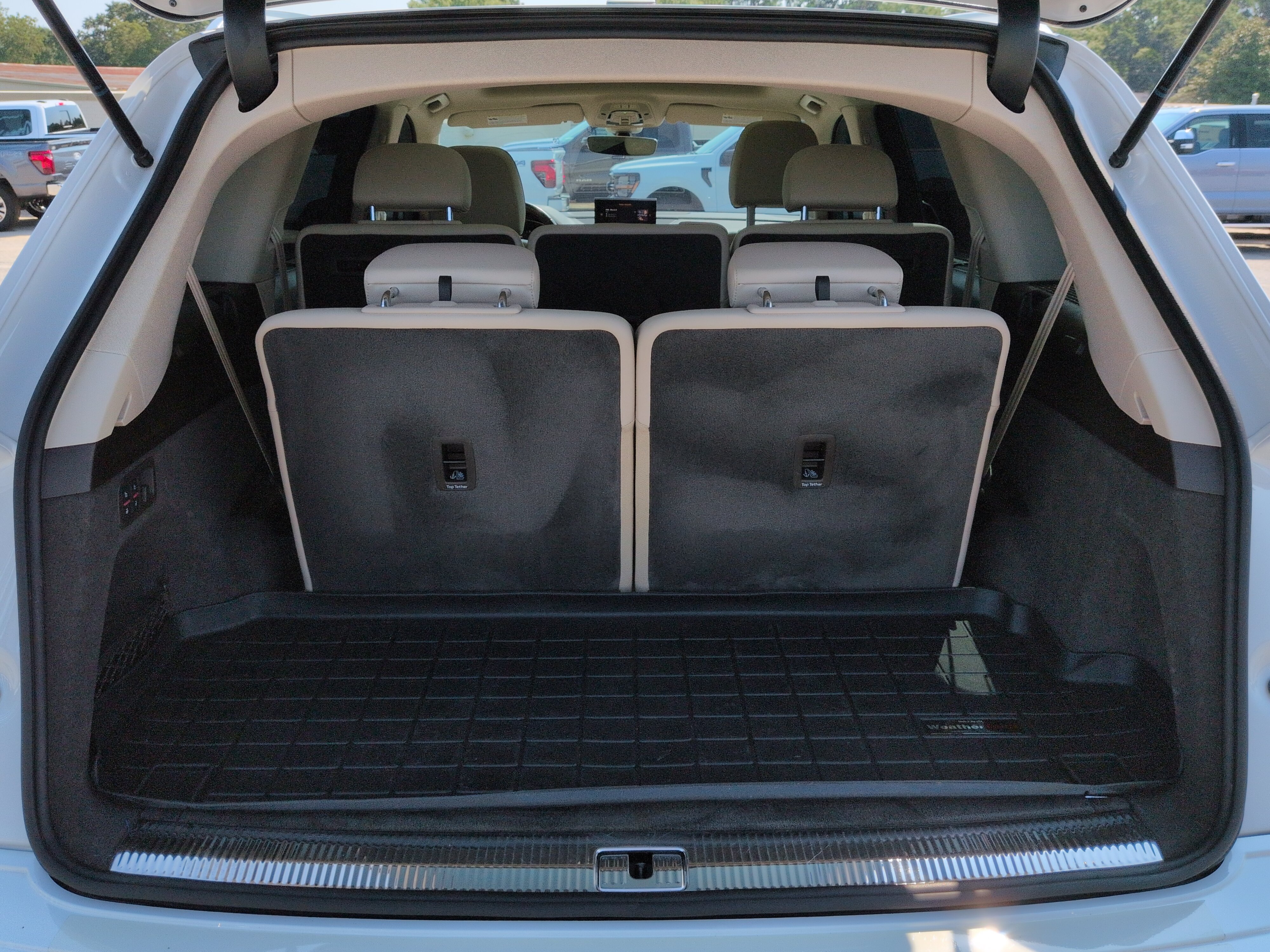 Used 2019 Audi Q7 3.0T Prestige AWD/4WD image 11