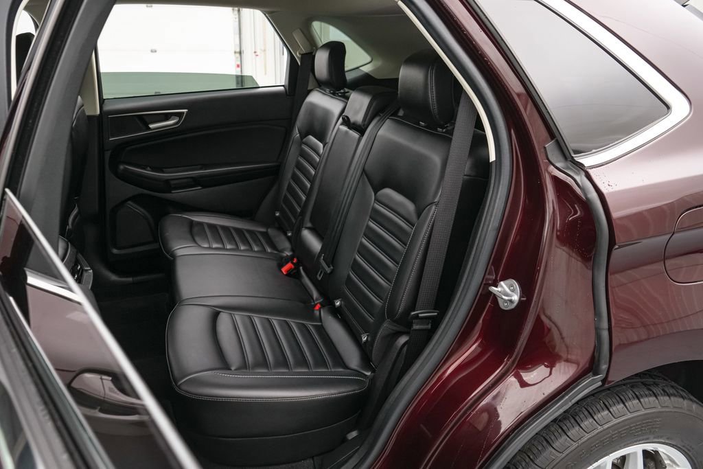 Certified 2022 Ford Edge SEL w/ Convenience Package image 18