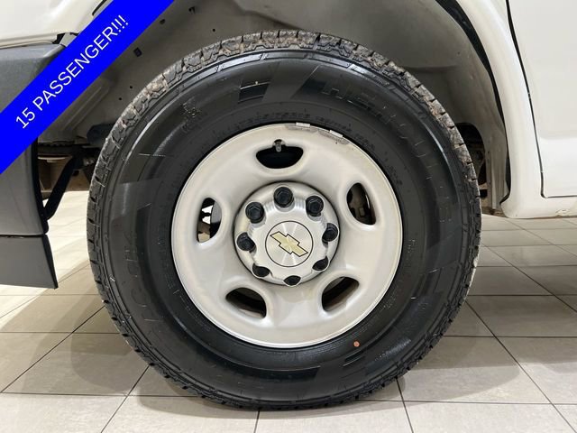 Used 2023 Chevrolet Express 3500 LS image 28